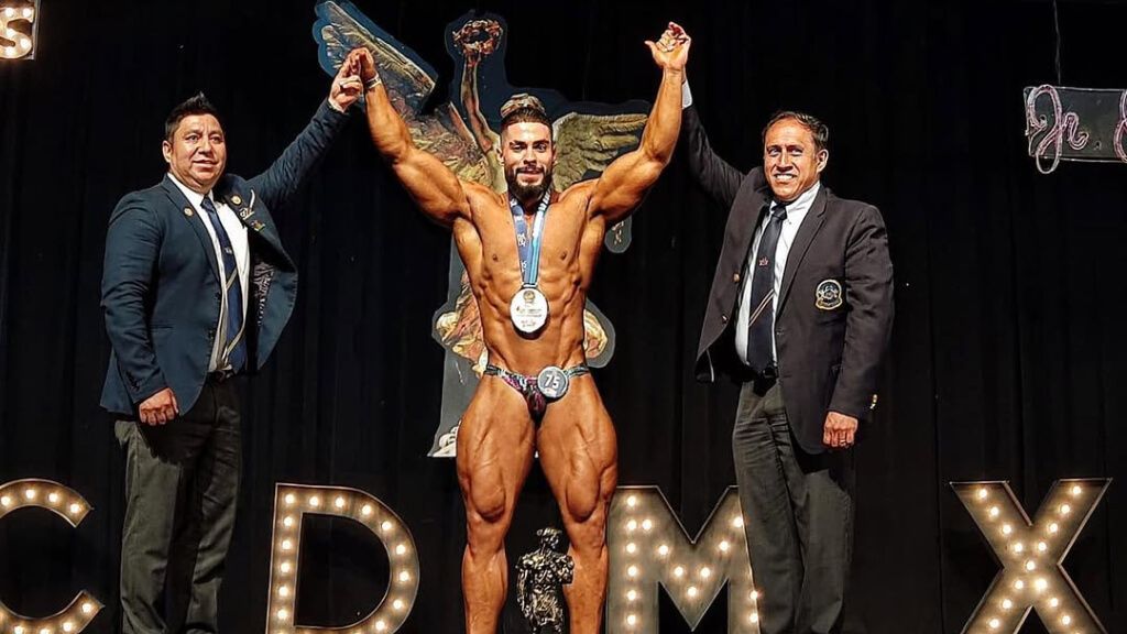 Grishall Disner ganando el campeonato de culturismo CDMX (@grishalldisner)