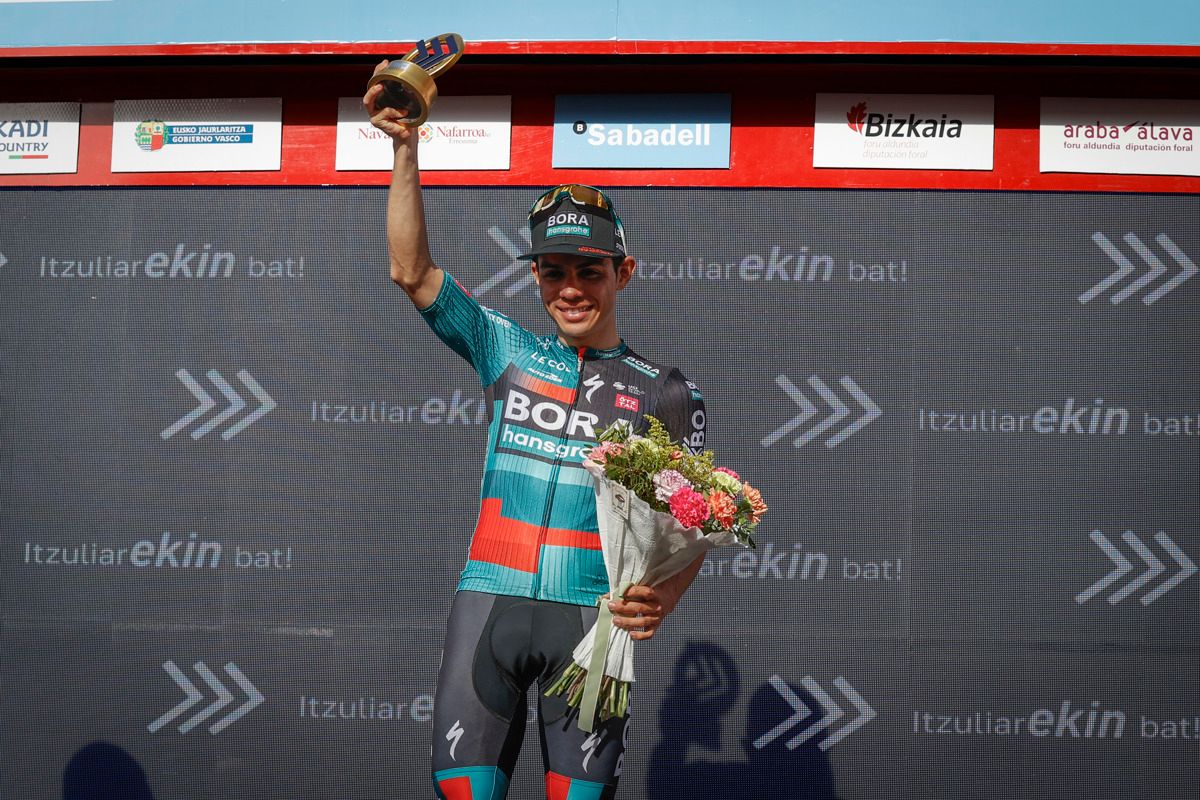  Higuita, ganador de etapa en la Itzulia.