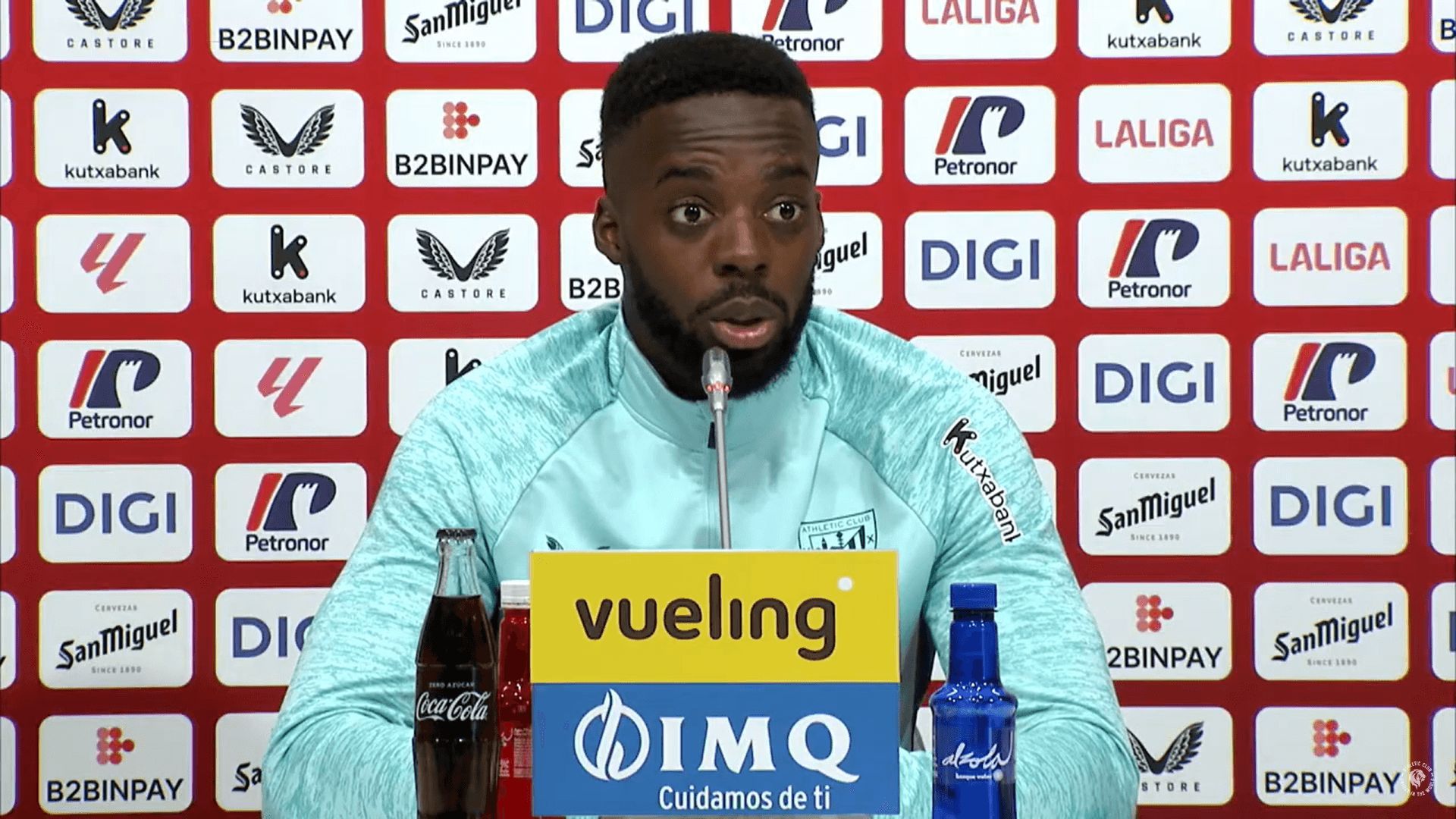 Iñaki Williams, en rueda de prensa en Lezama.