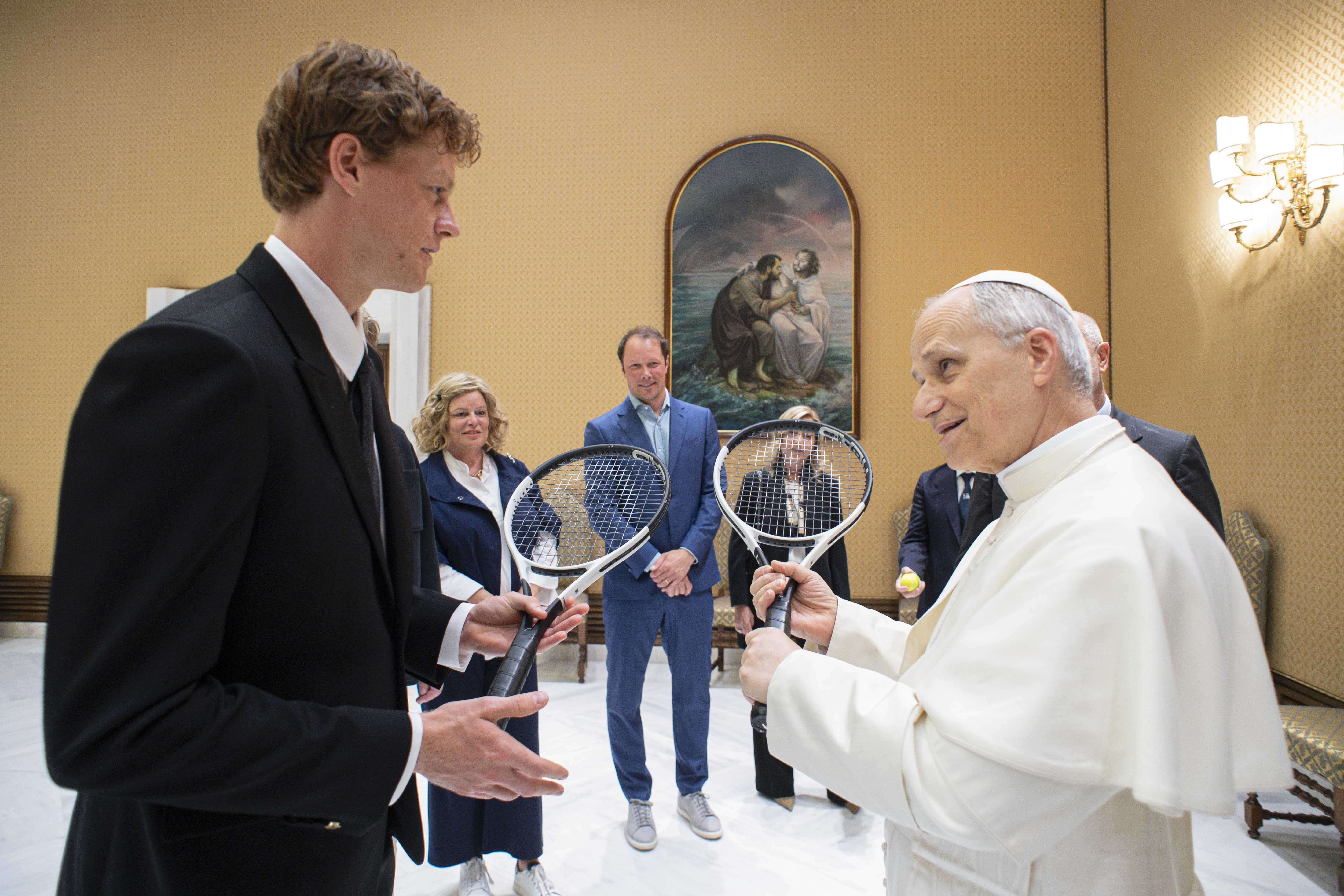 Jannik Sinner y León XIV, en la recepción en el Vaticano.