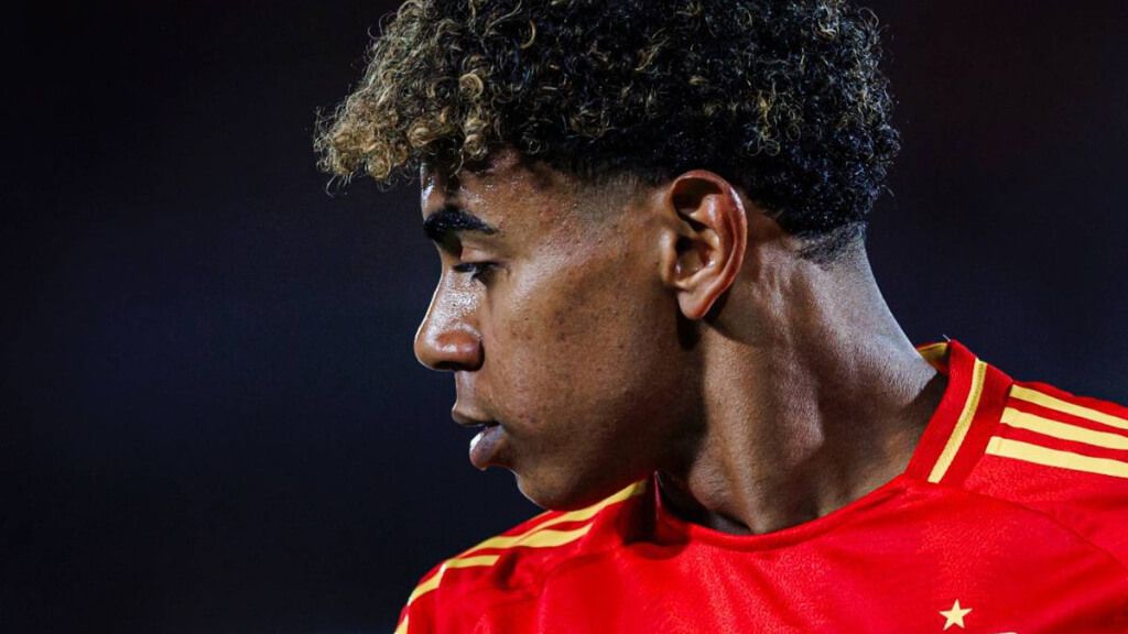  Lamine Yamal en un partido con la Selección Española