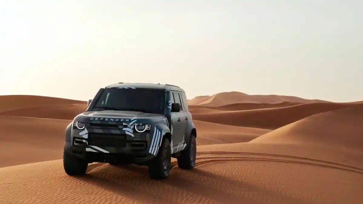 Land Rover Defender D7X-R