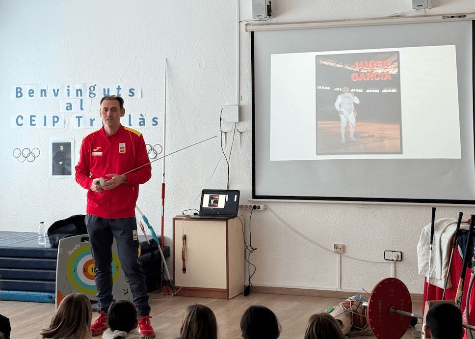  Los Olímpicos de FER llegan a las aulas valencianas