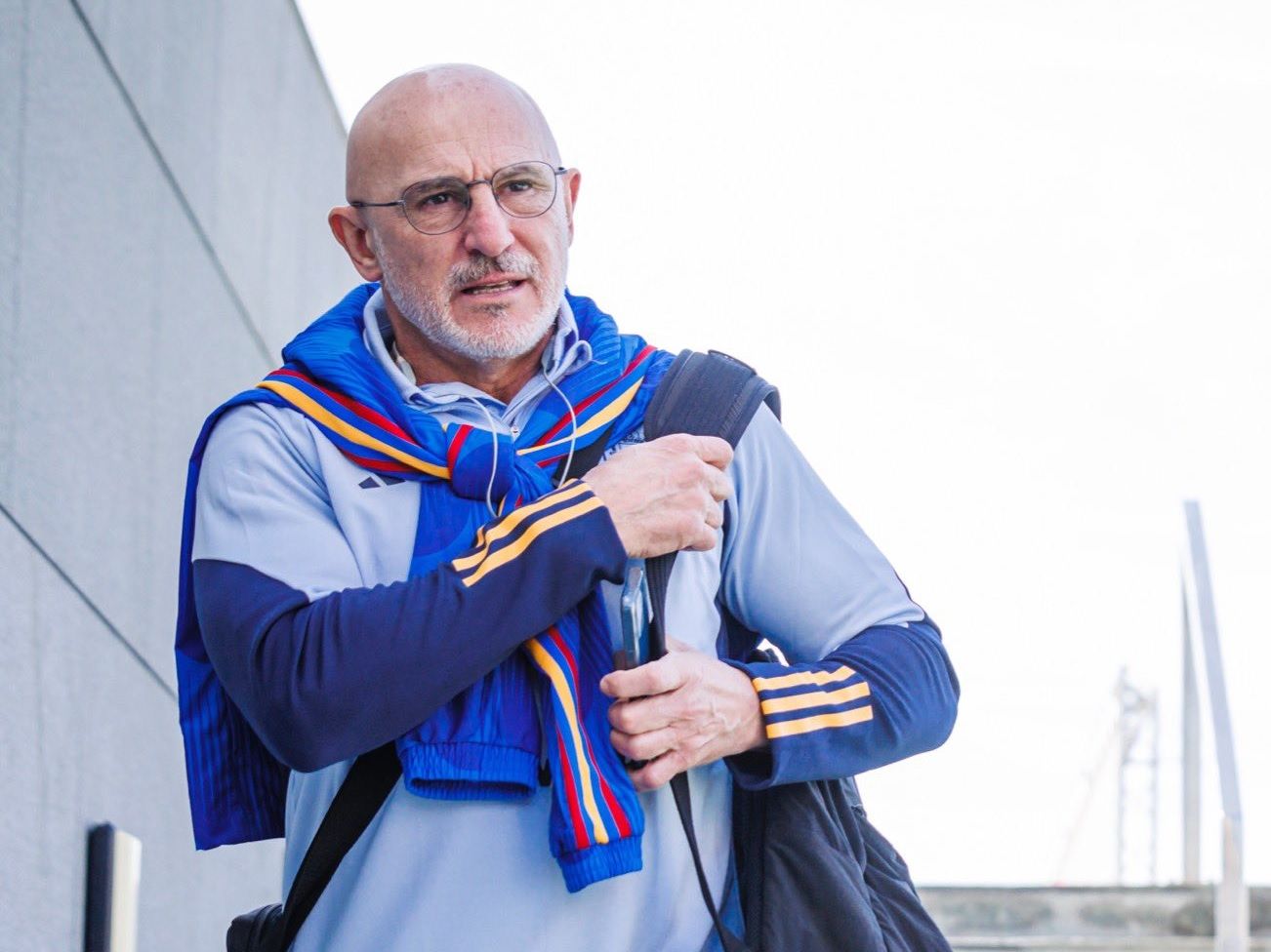  Luis de la Fuente, en una concentración en Las Rozas.