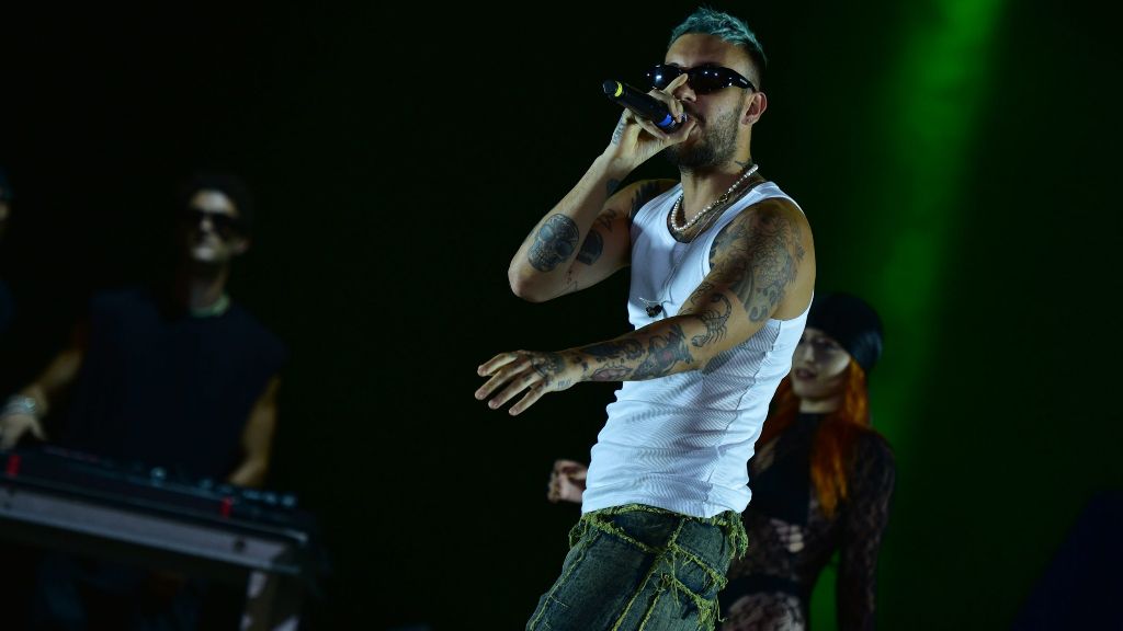 Maluma, durante un concierto.