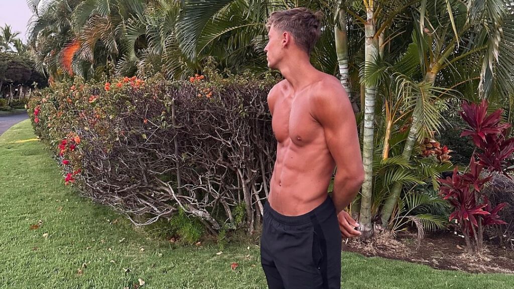  Marcos Llorente posando en sus redes sociales (@marcosllorente)
