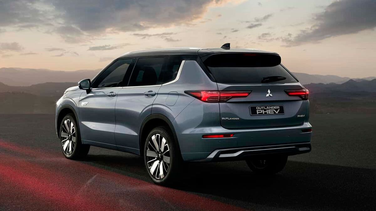  Mitsubishi Outlander PHEV 2025