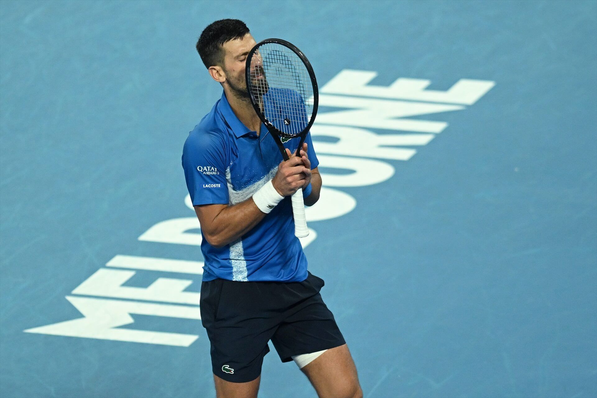 Novak Djokovic, durante su partido ante Zverev en Melbourne.
