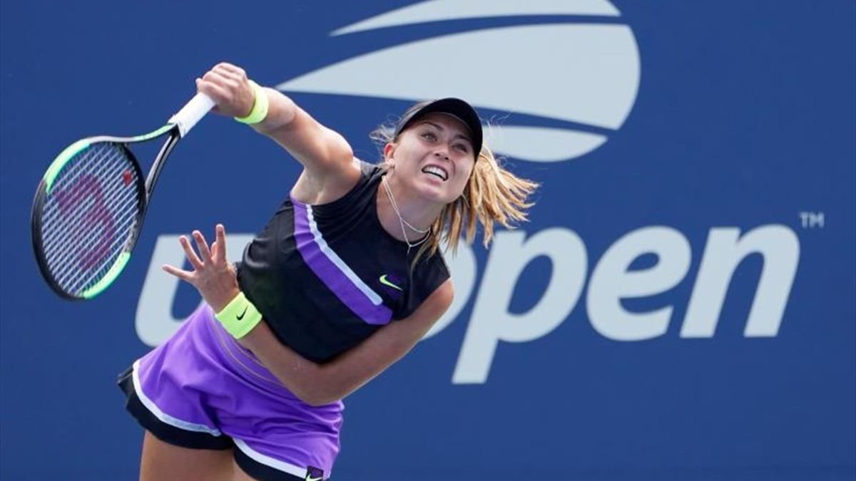  Paula Badosa golpea la bola durante un US Open.