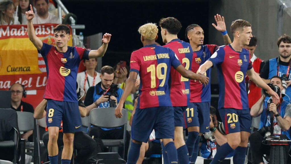  El Barcelona celebrando el gol de Pedri (Fuente: EFE)
