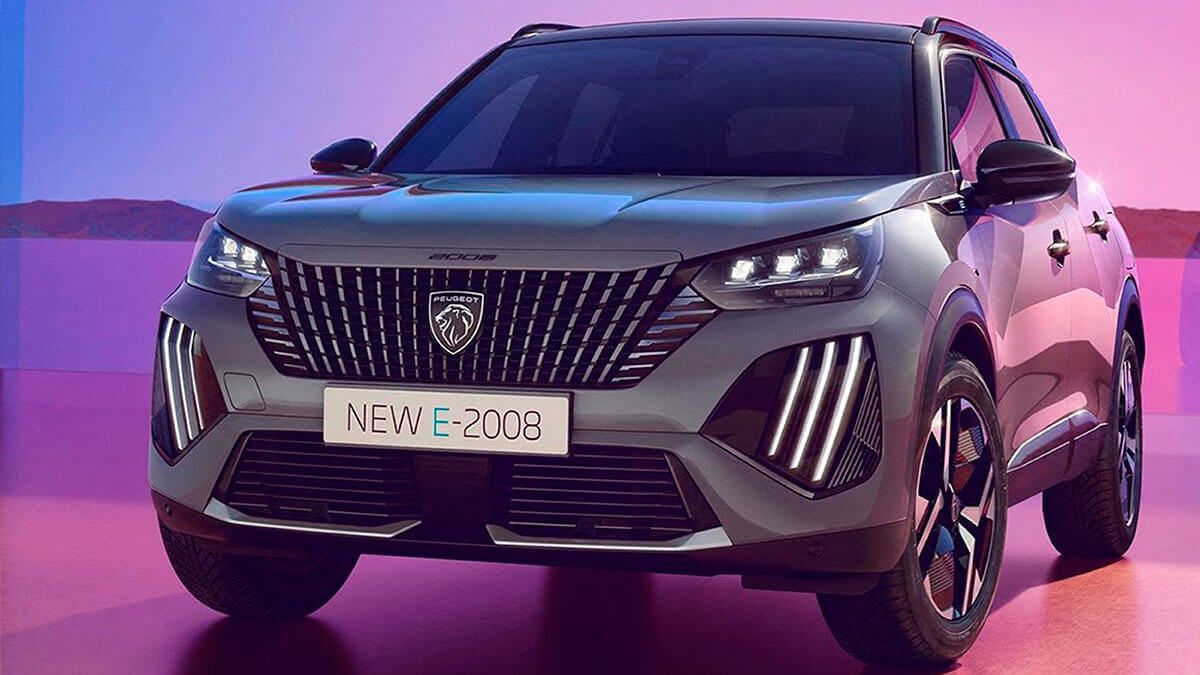  Peugeot e-2008