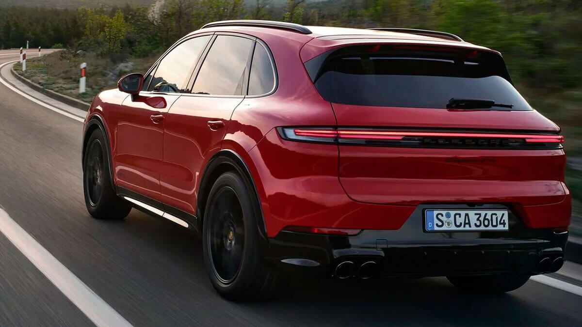  Porsche Cayenne GTS 2024