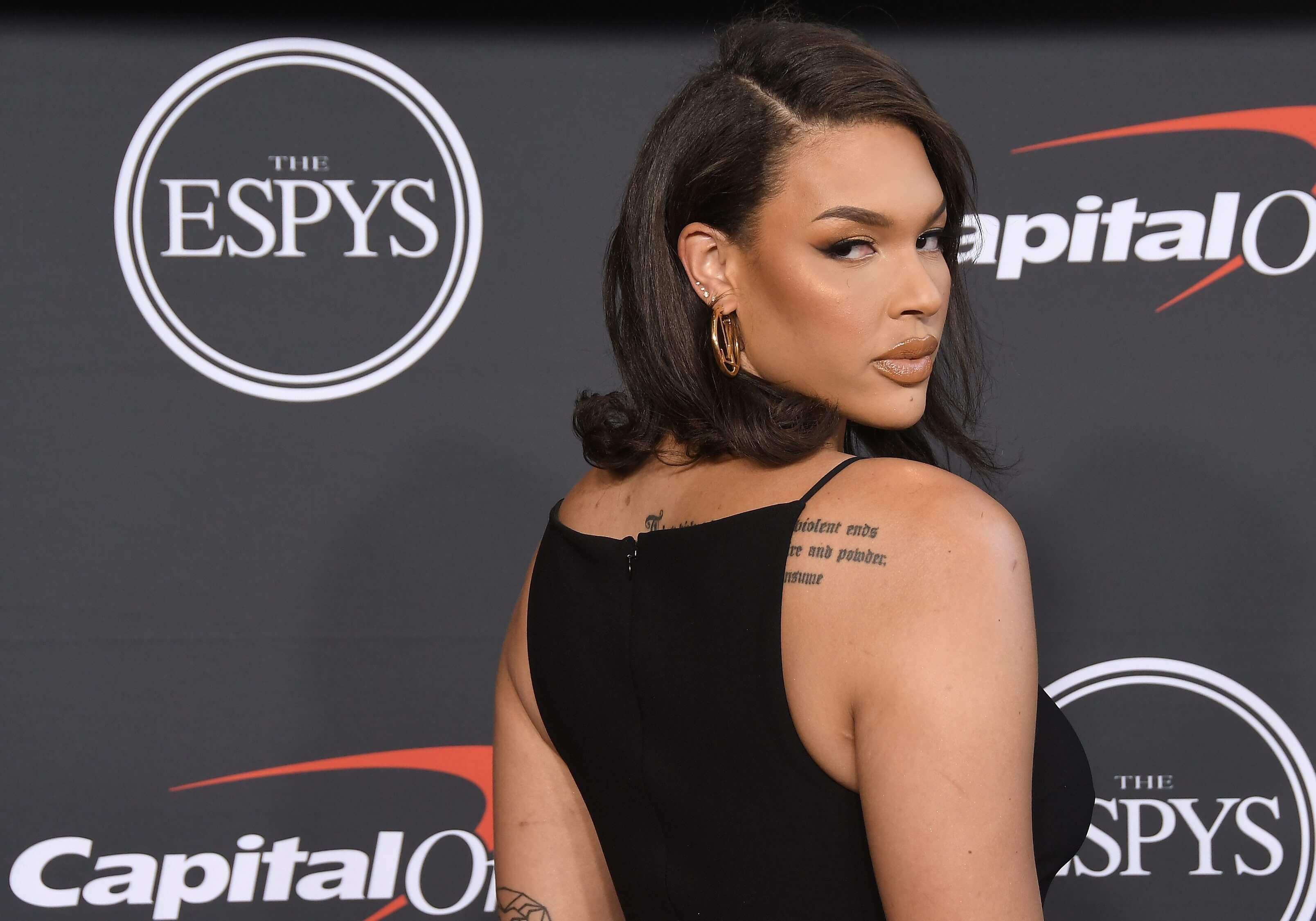  Liz Cambage, jugadora de baloncesto y creadora de contenido en Onlyfans.