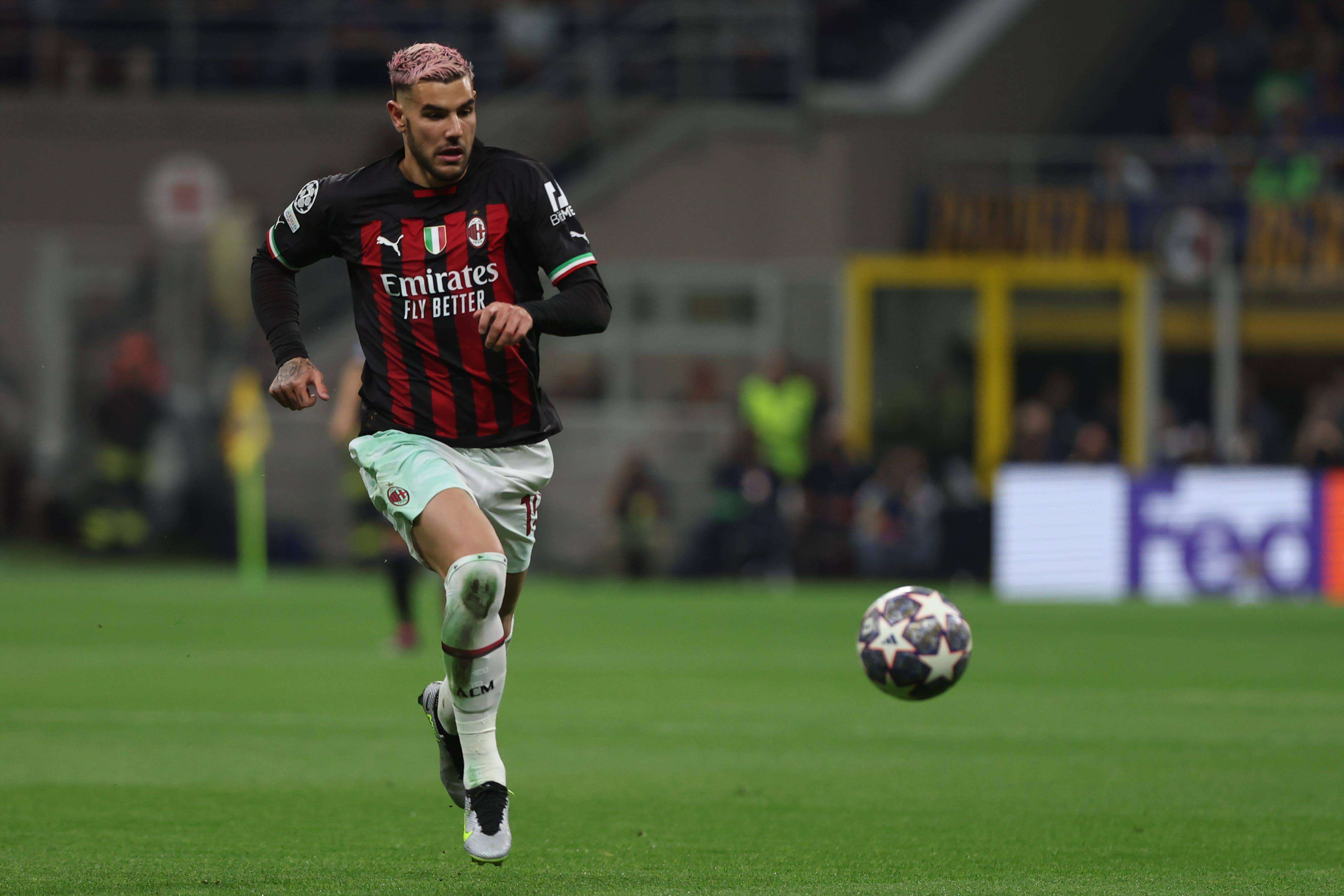  Theo Hernández, en un partido del Milan (FOTO: Cordón Press).