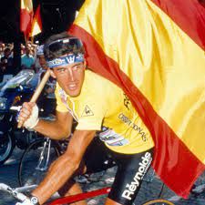 Un ídolo de la trancisión