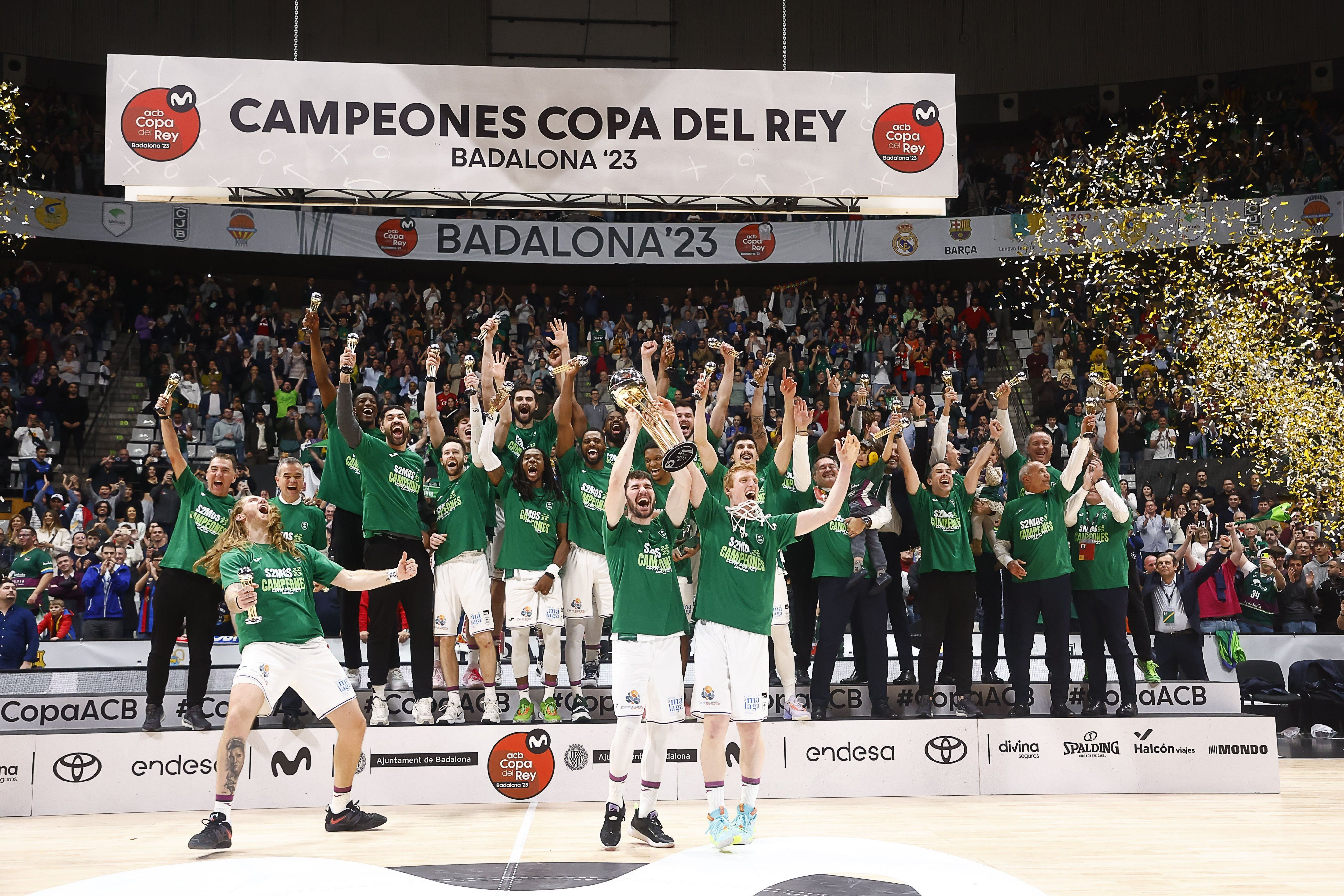 El Unicaja alza la Copa del Rey 2023 en Badalona.