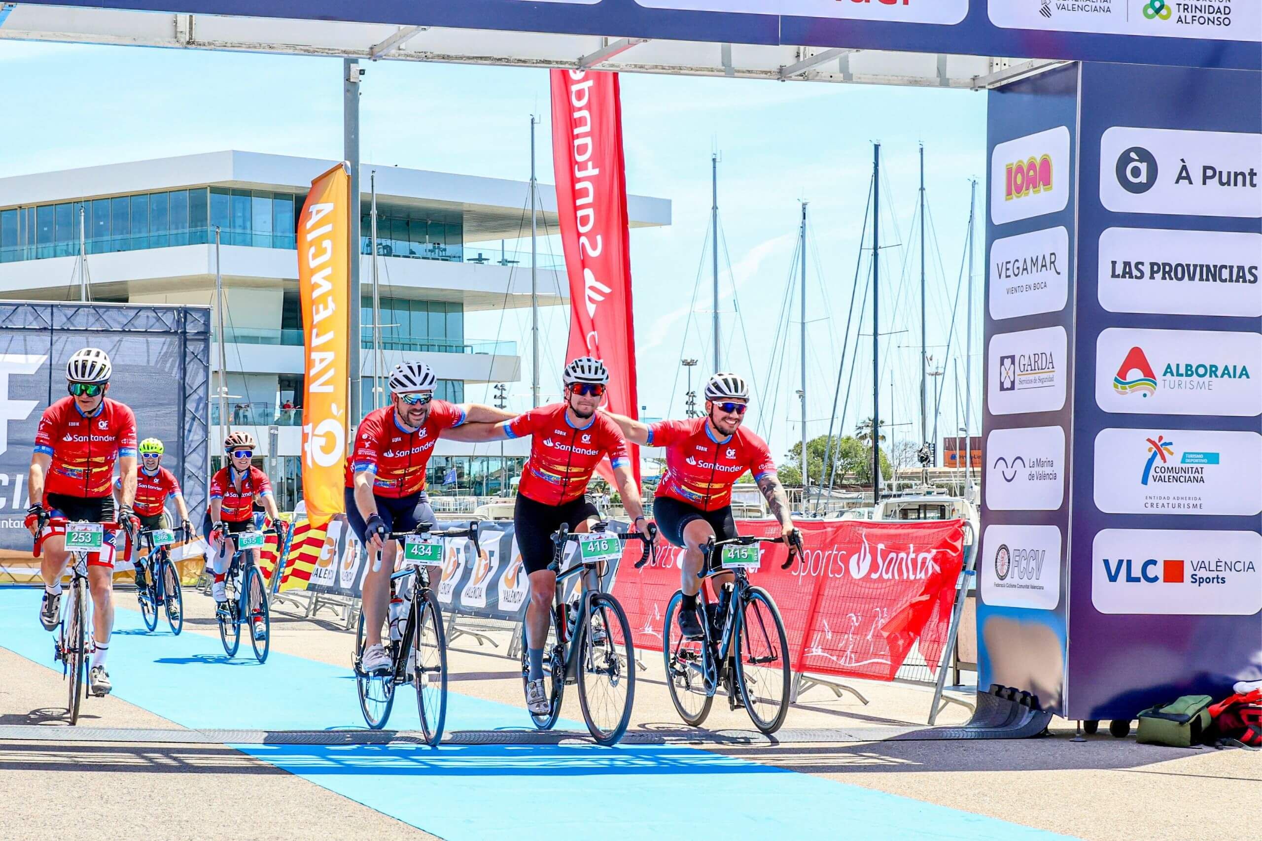 Valencia da el pistoletazo de salida a la 20ª edición del Gran Fondo por València