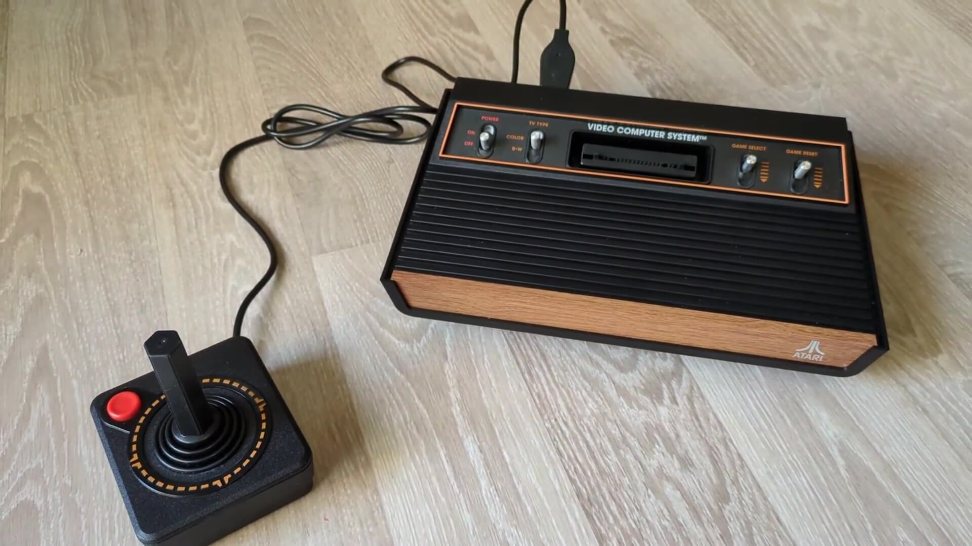  Atari 2600+