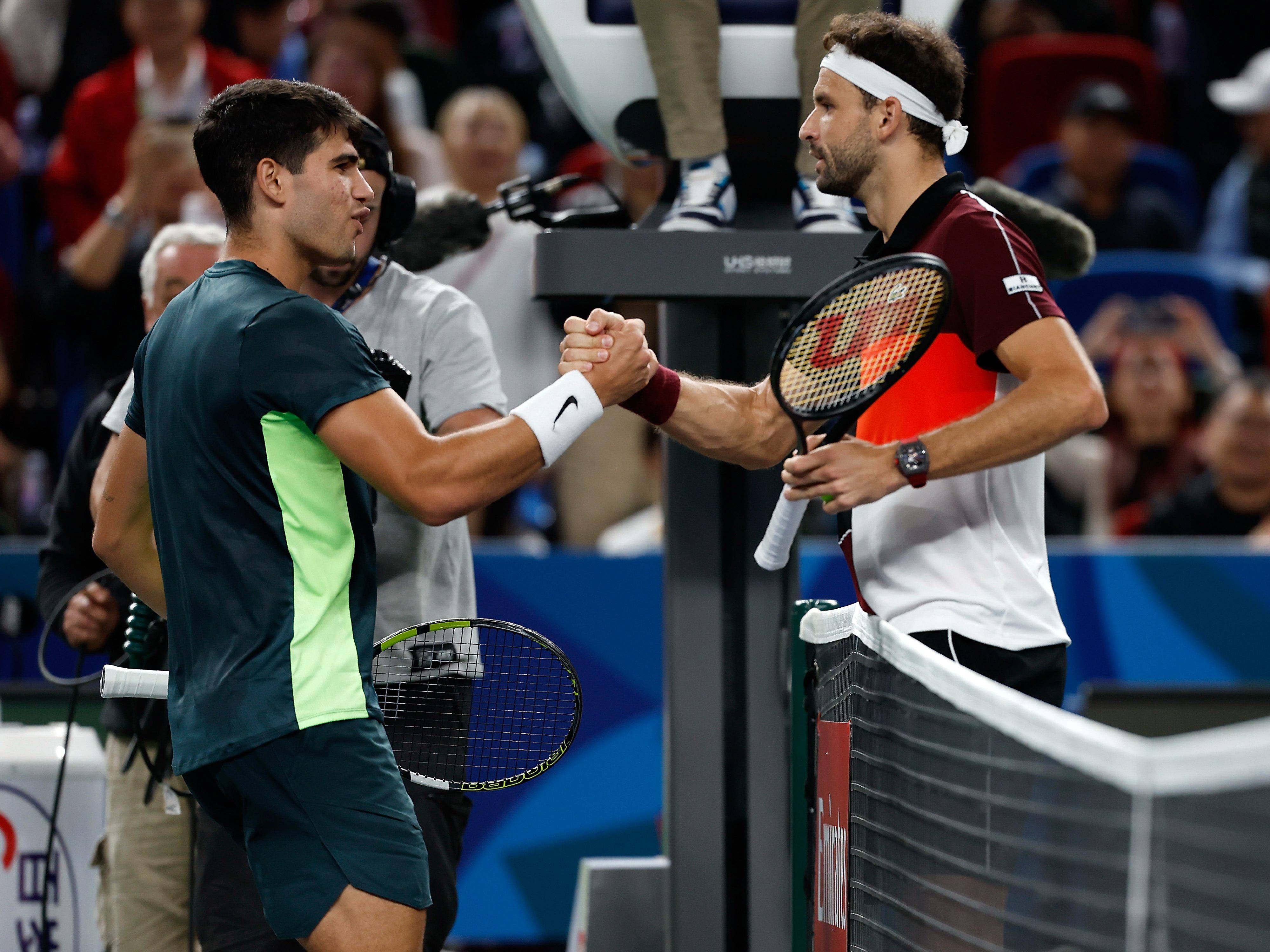 Carlos Alcaraz en su último partido ante Dimitrov.