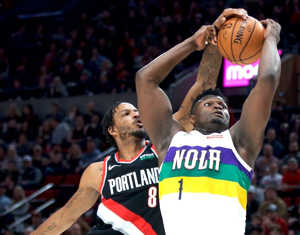  Zion Williamson, durante el partido ante los Blazers.