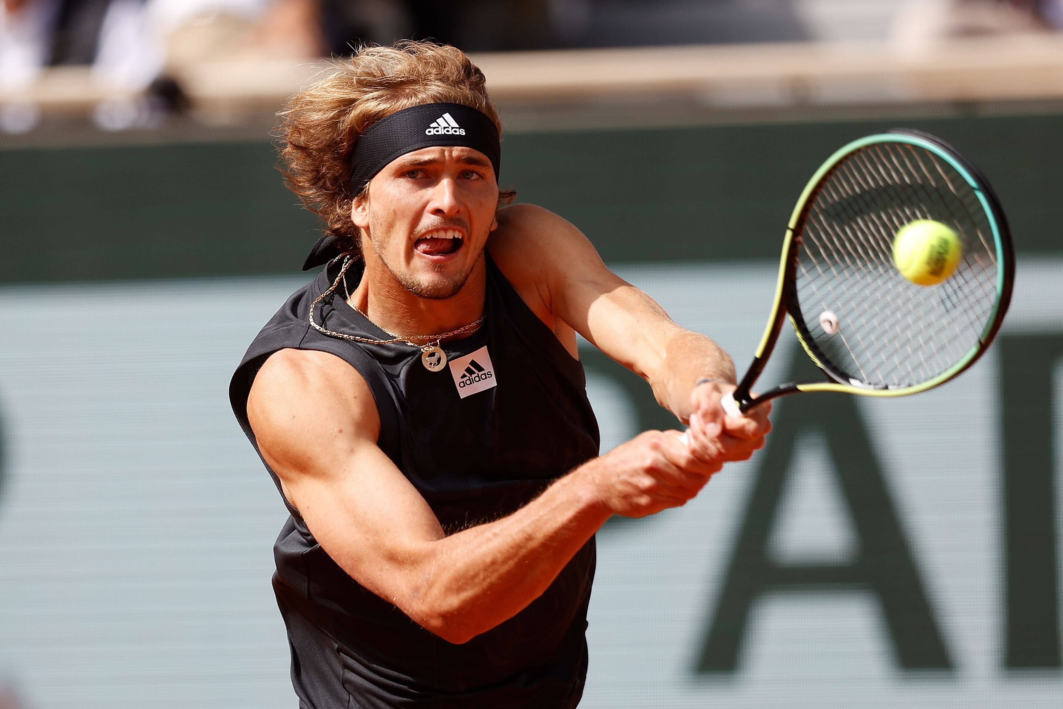  Zverev devuelve un punto a Alcaraz (FOTO: Cordón Press).