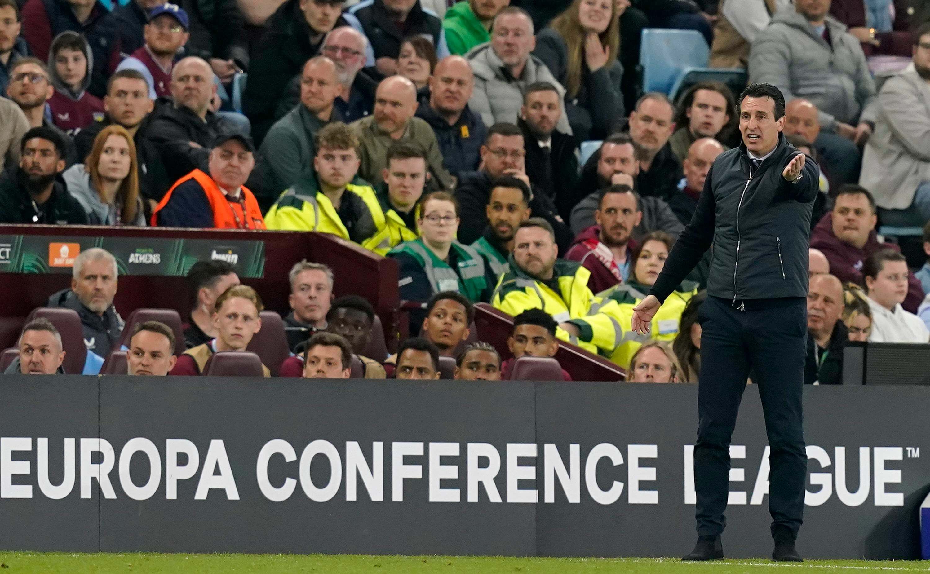  Unai Emery durante el partido ante Olympiacos (Fuente: Cordon Press)