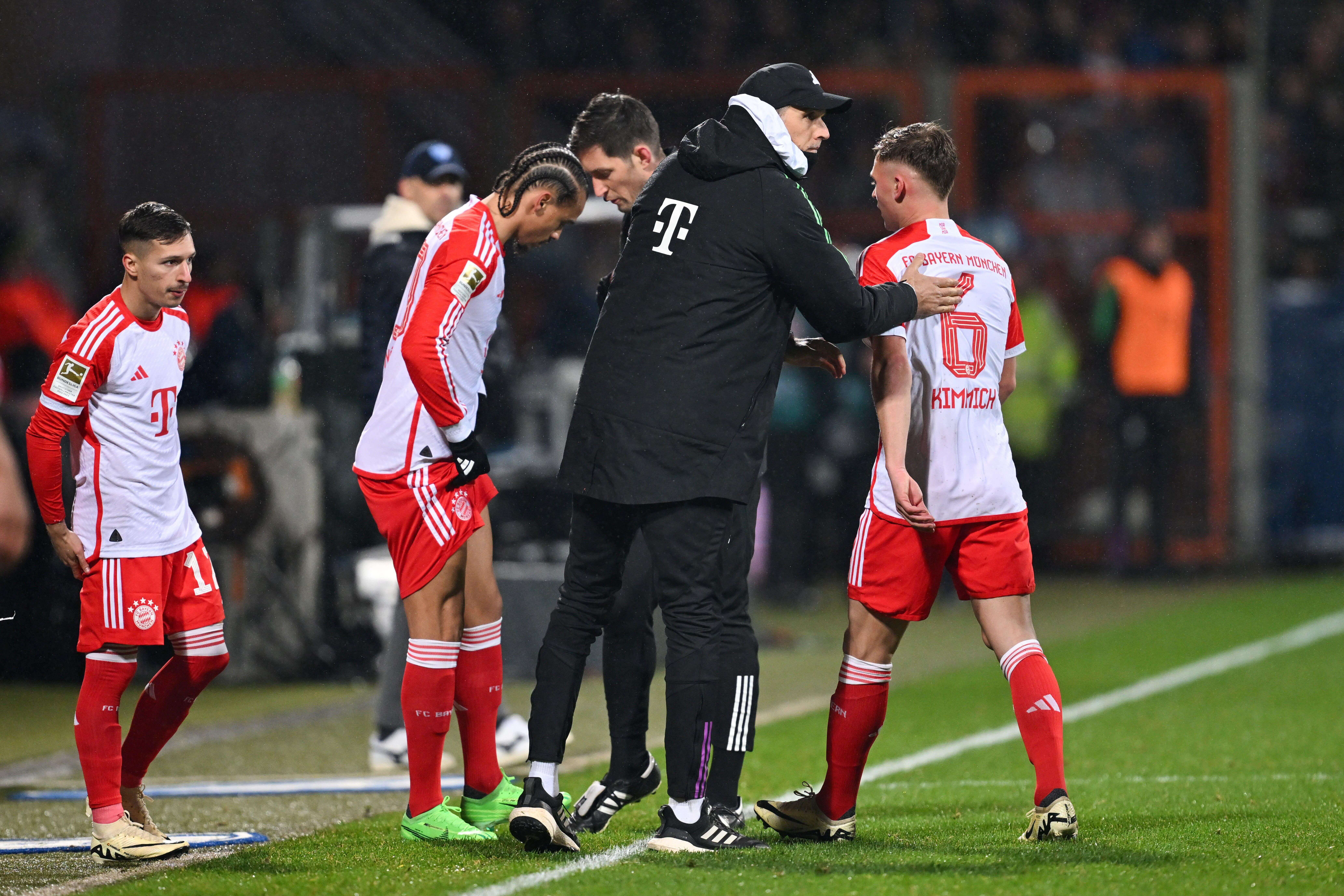 Bryan Zaragoza a punto de entrar al campo con el Bayern (CordonPress)