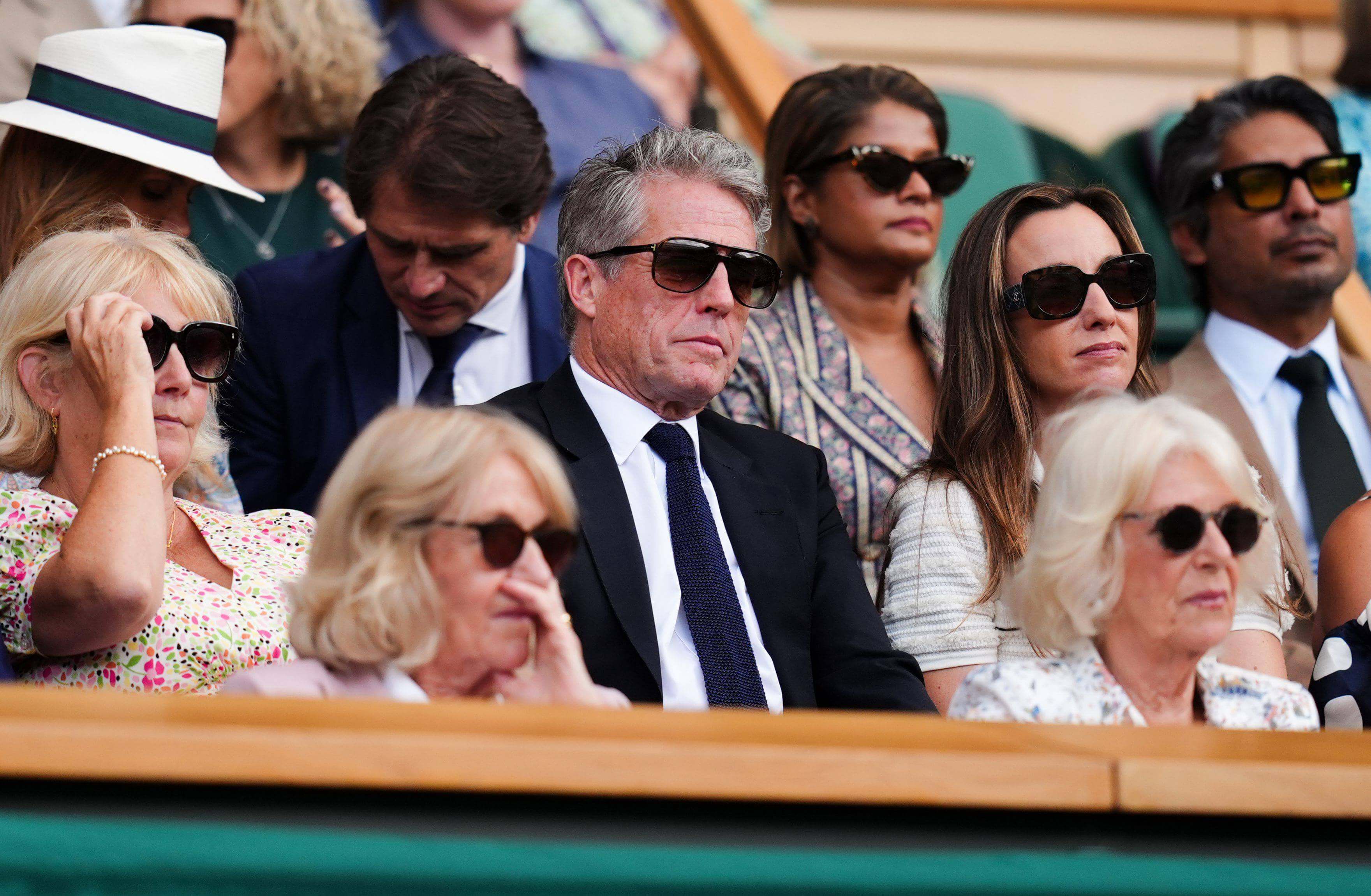 Hugh Grant, en Wimbledon (FOTO: Cordón Press).