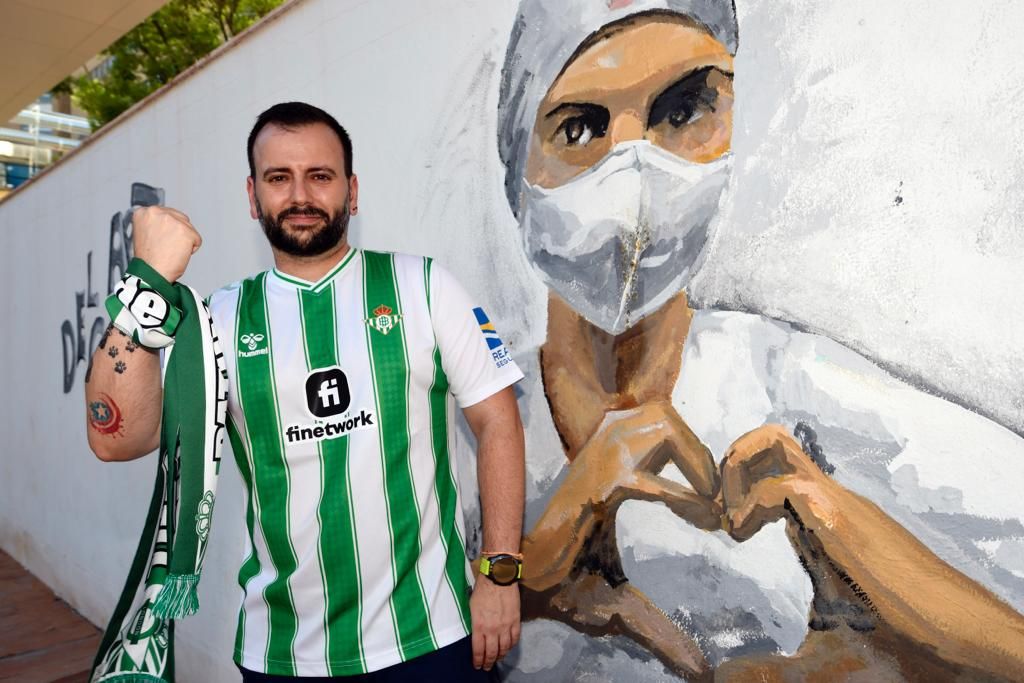 Álvaro Carballo es un referente de ayuda para los aficionados del Real Betis.