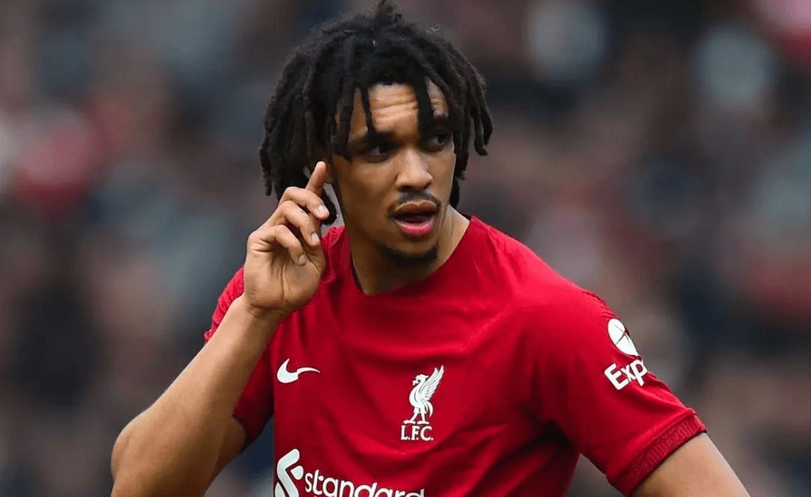  Alexander-Arnold, en un partido con el Liverpool