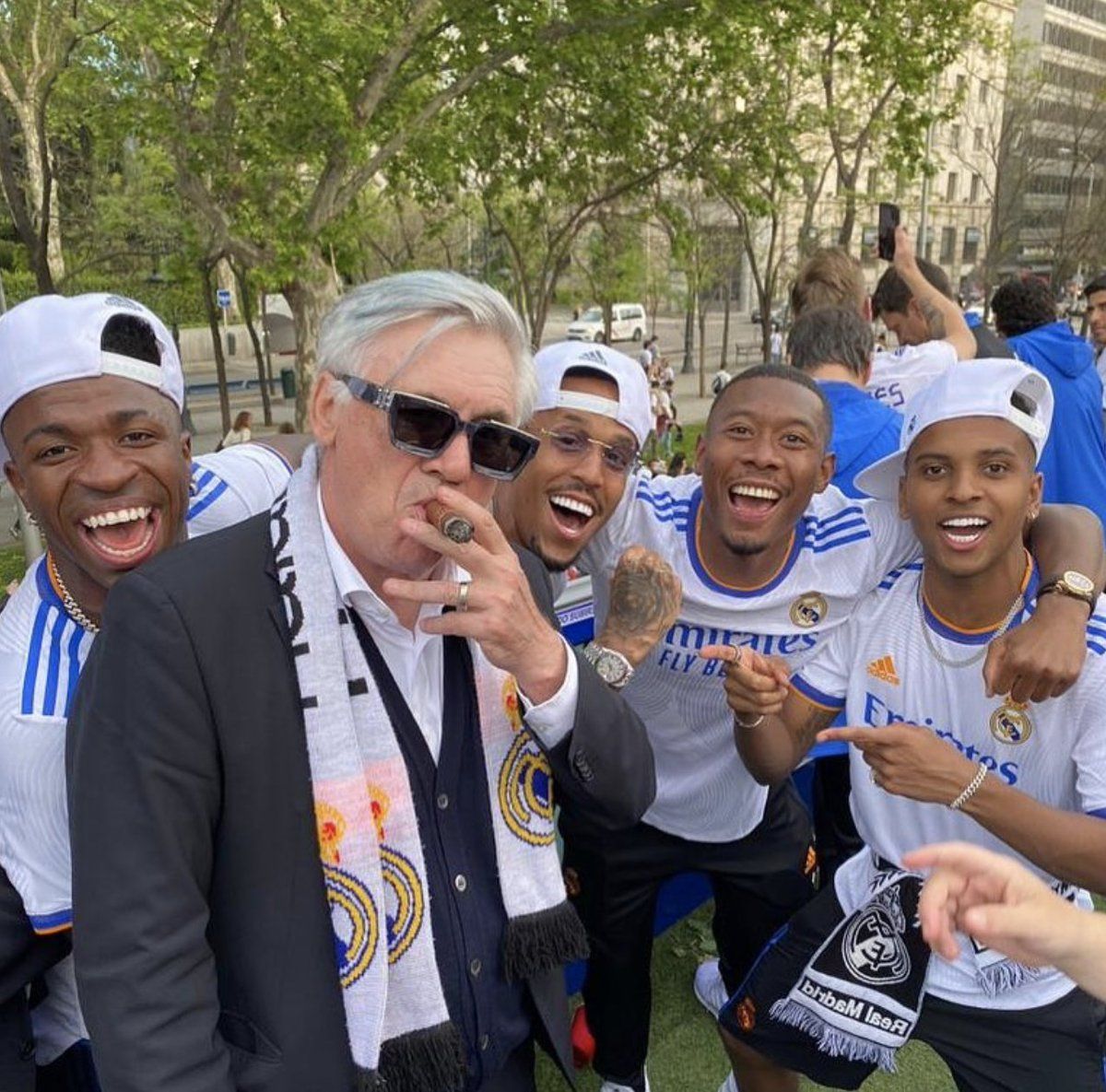  Ancelotti junto a los jugadores brasileños (y Alaba) del Real Madrid