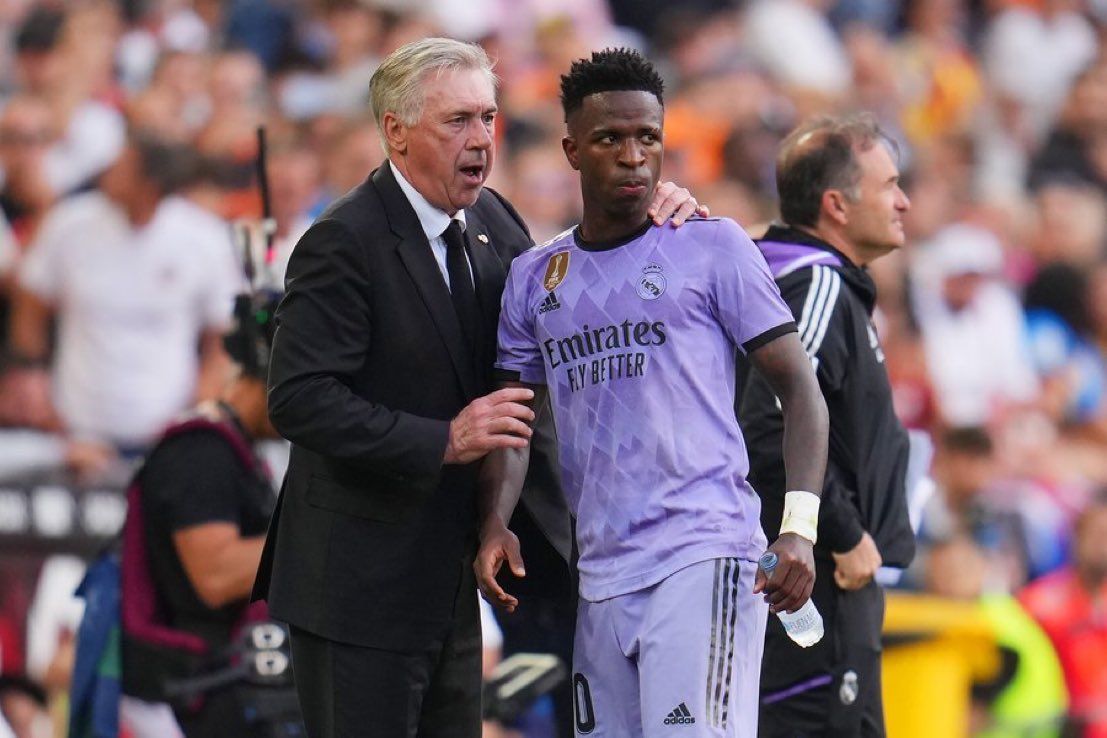 Ancelotti y Vinícius, en Mestalla.