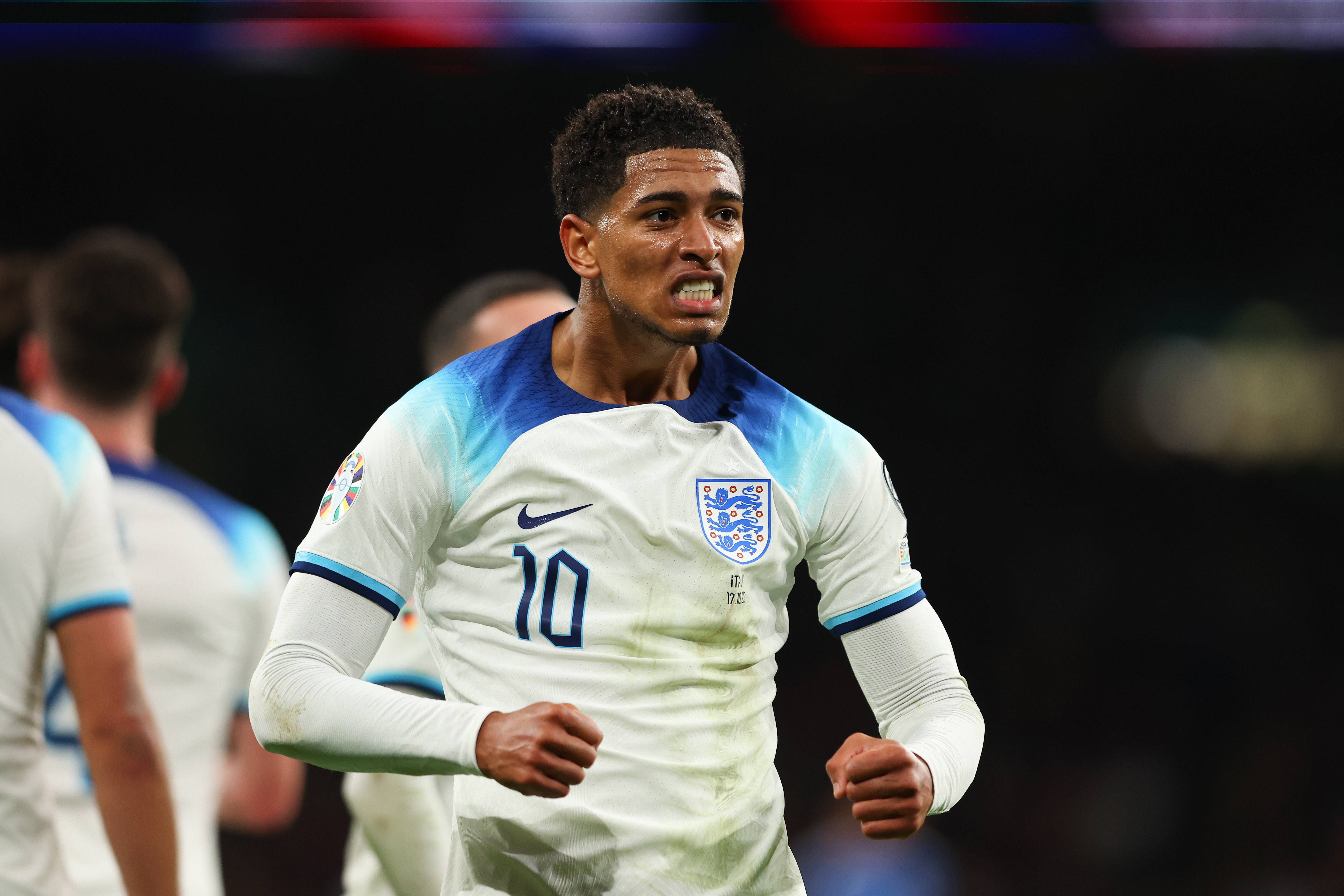  Bellingham celebrando su gol ante Italia.