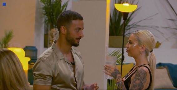  Borja 'rajó' de las novias con Gabriela y activó la luz en Villa Montaña ('La Isla de las Tentaciones')