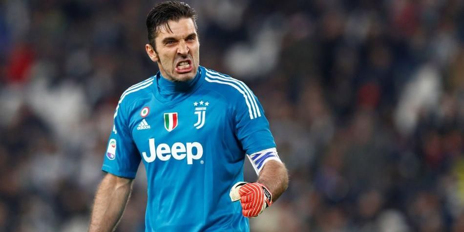  Buffon, en un partido con la Juventus de Turín.