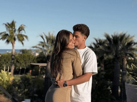  Julián Álvarez y Emilia Ferrero