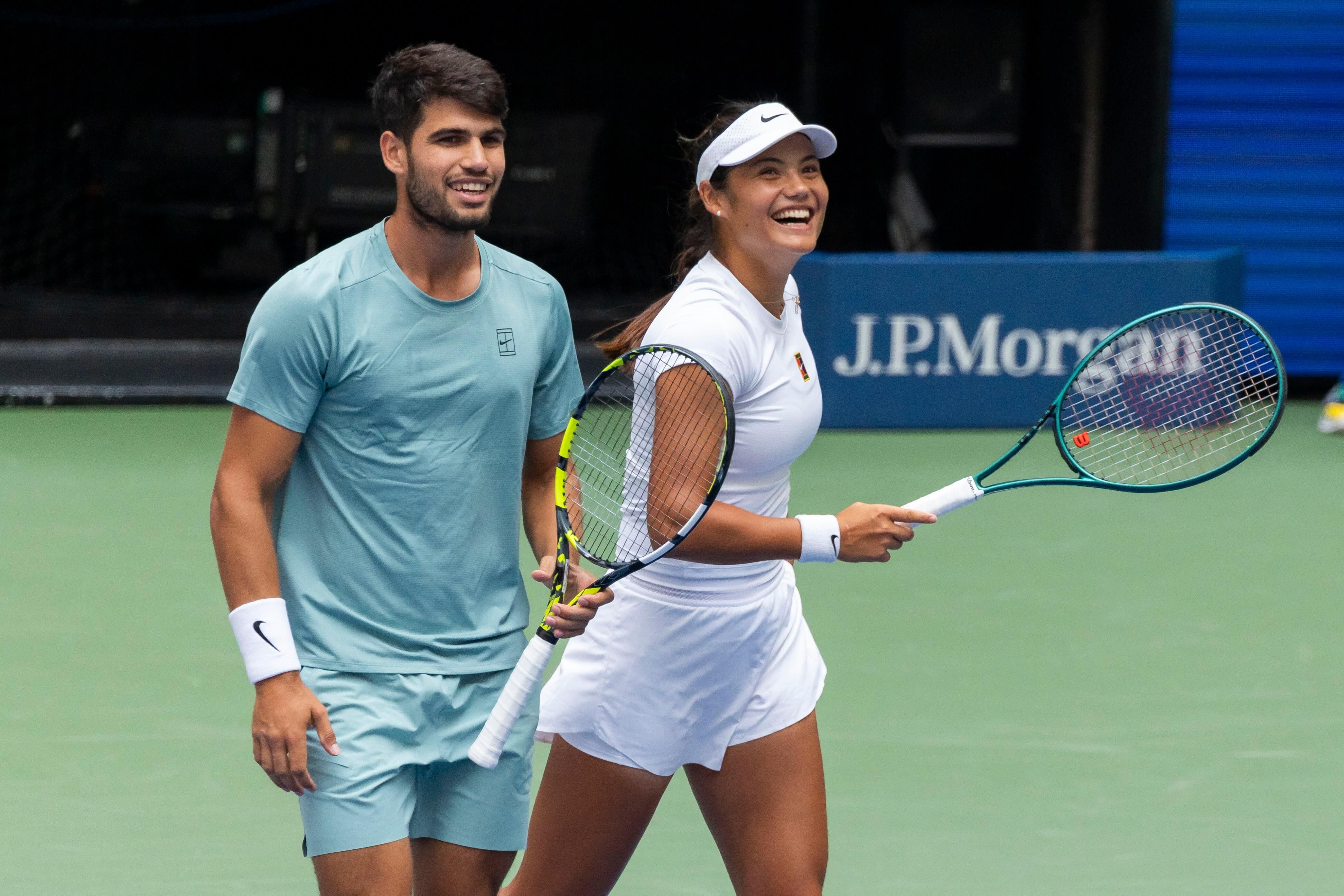  Carlos Alcaraz y Emma Raducanu, en el dobles mixto del US Open.