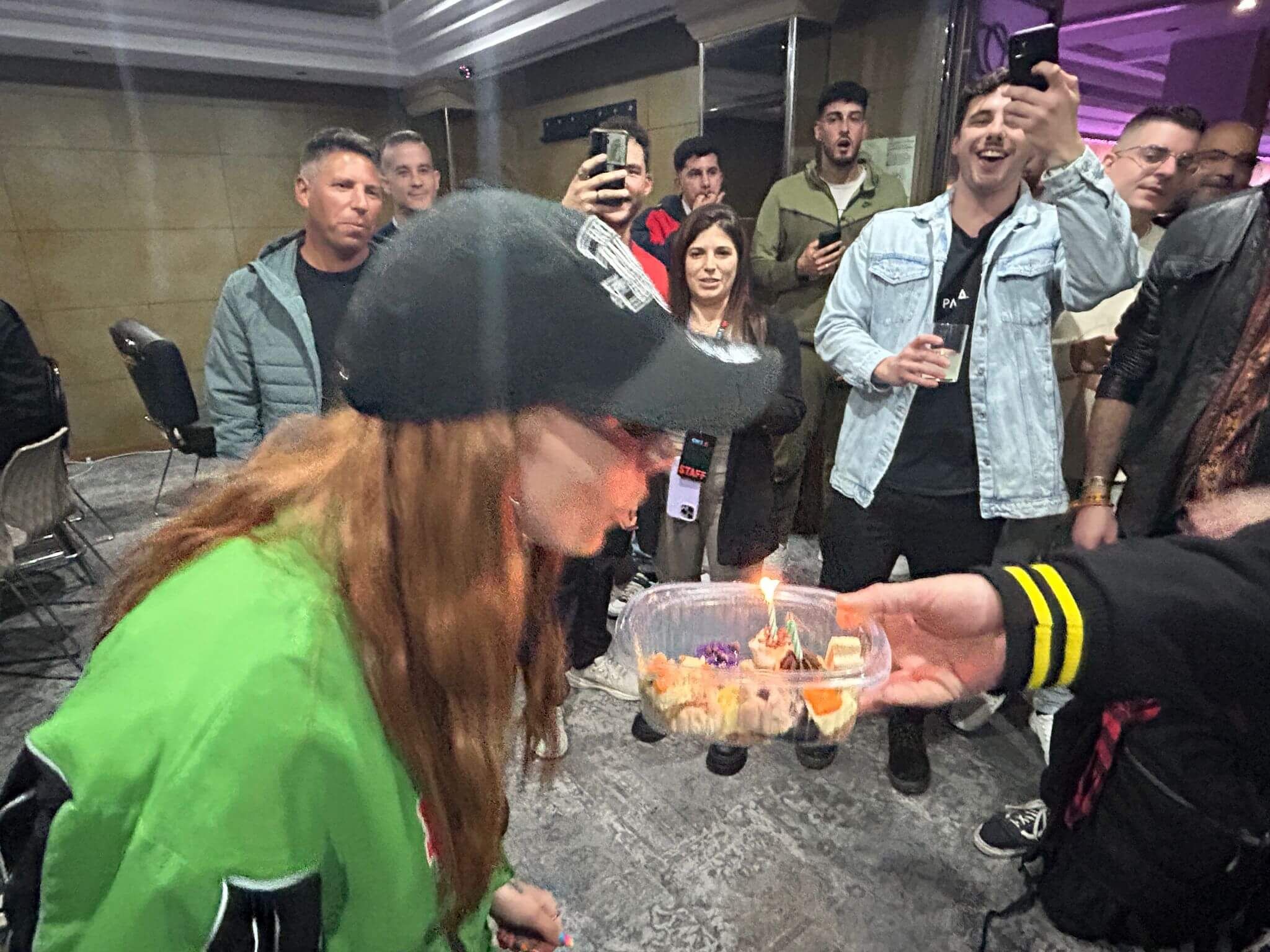 Angine Corine, de cumpleaños