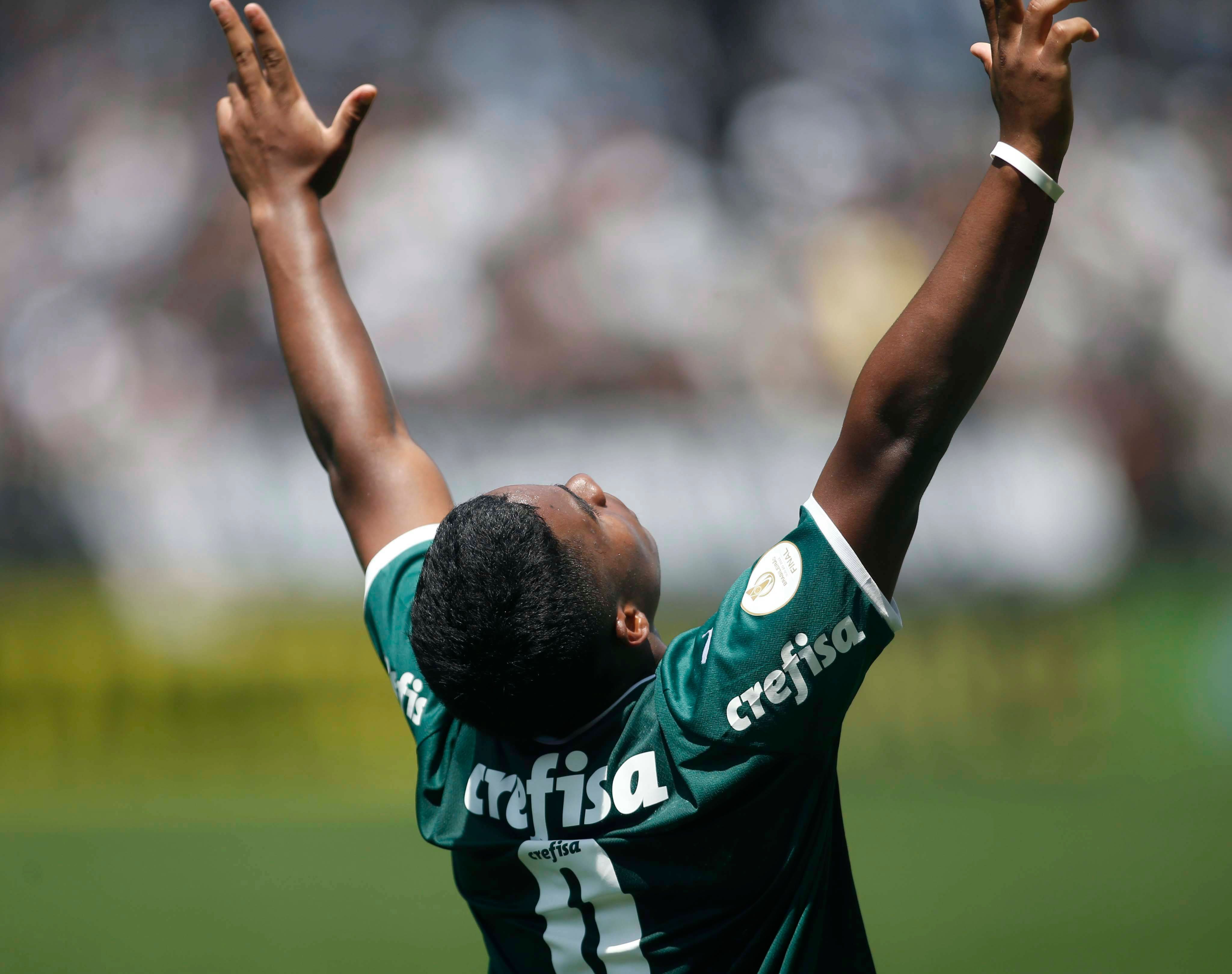  Endrick celebra su gol con Palmeiras.