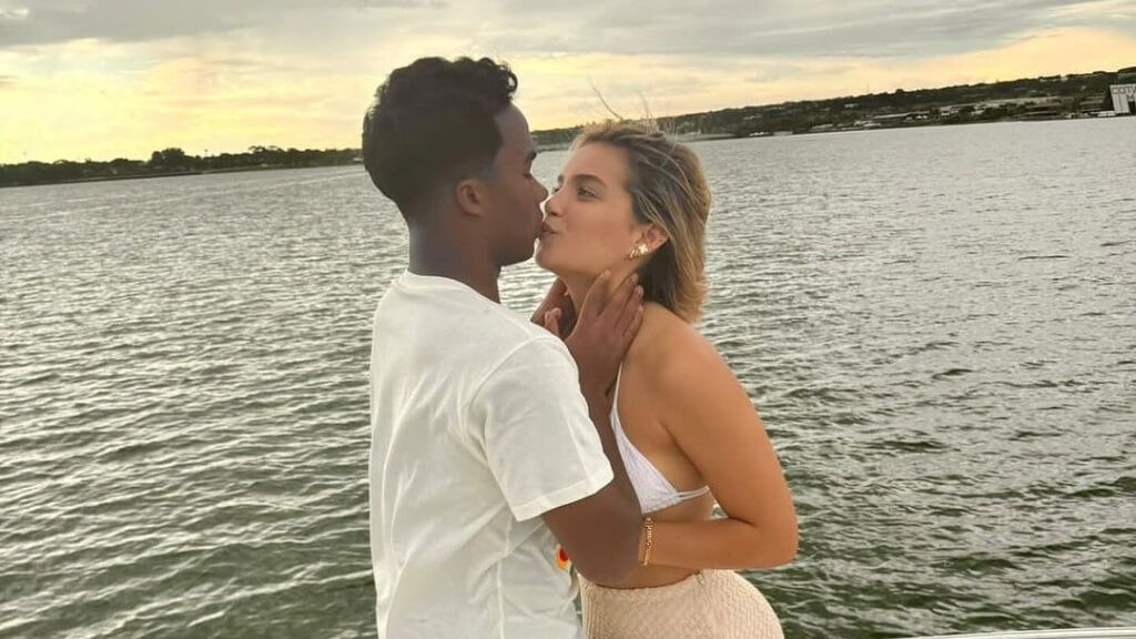 Endrick y su novia Gabriely Miranda (Instagram: @endrick)