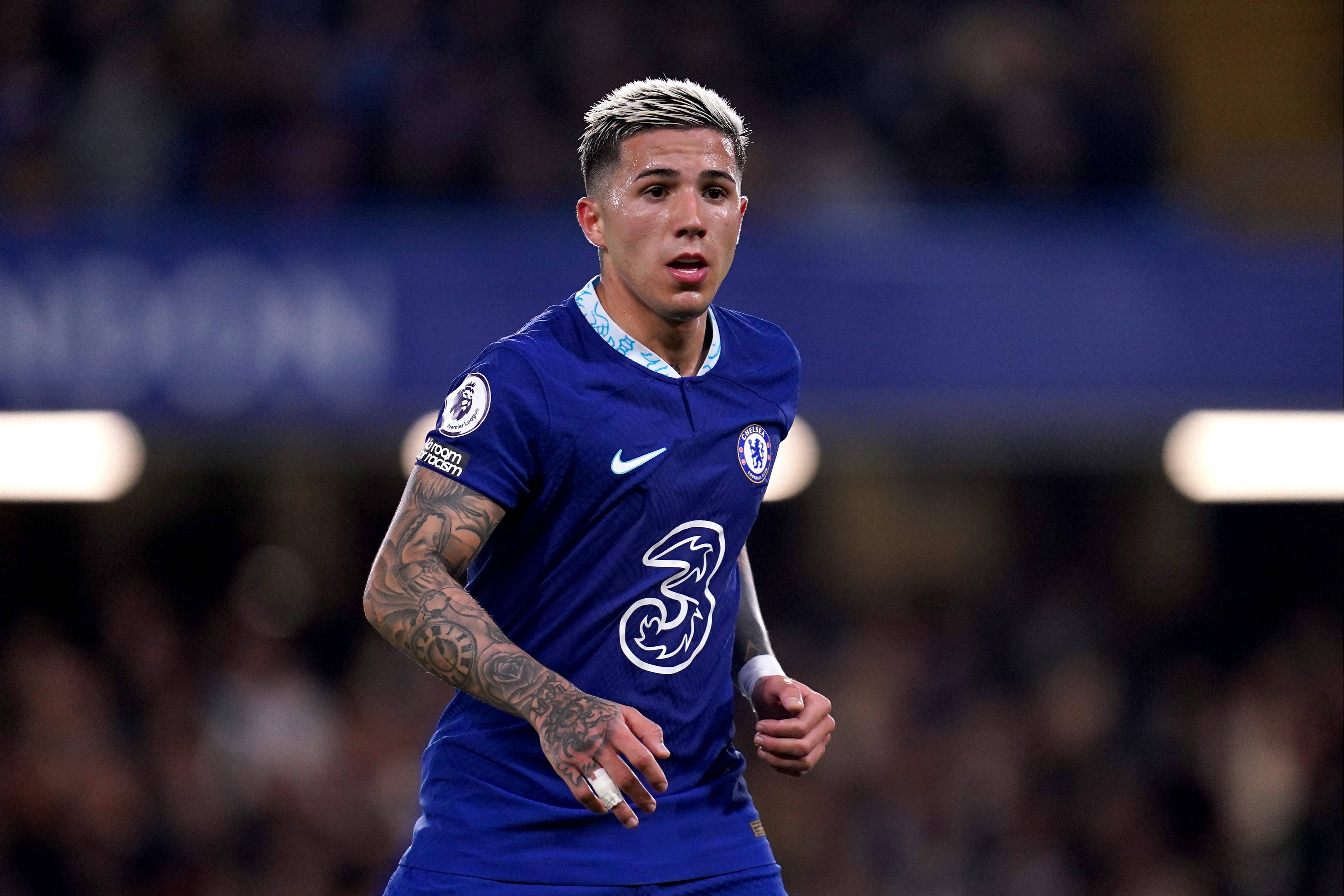  Enzo Fernandez titular en el último partido del Chelsea (foto: Cordonpress)