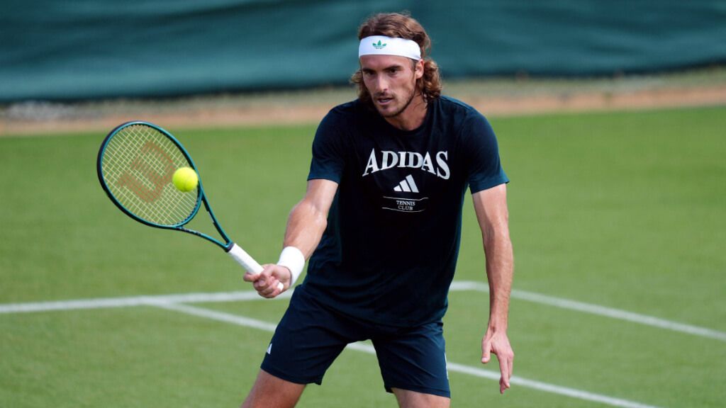  Stéfanos Tsitsipás en un torneo (Cordon Press)