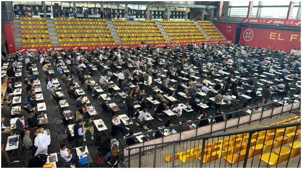 Un fallo en el sistema de internet deja a 500 personas sin poder examinarse para ser Agente FIFA