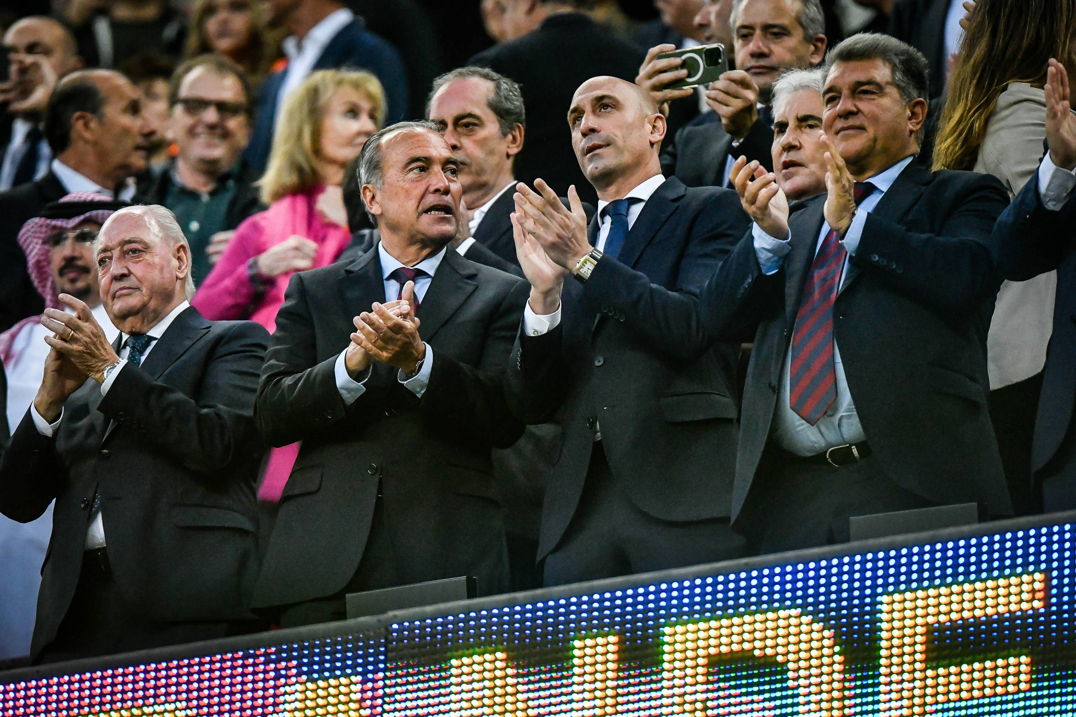  Joan Soteras, junto a Luis Rubiales (Cordon Press)