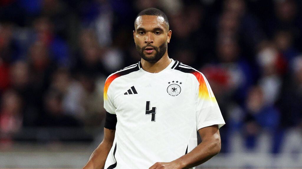 Jonathan Tah, luciendo el dorsal 4 en la selección de Alemania (Fuente: Cordon Press)