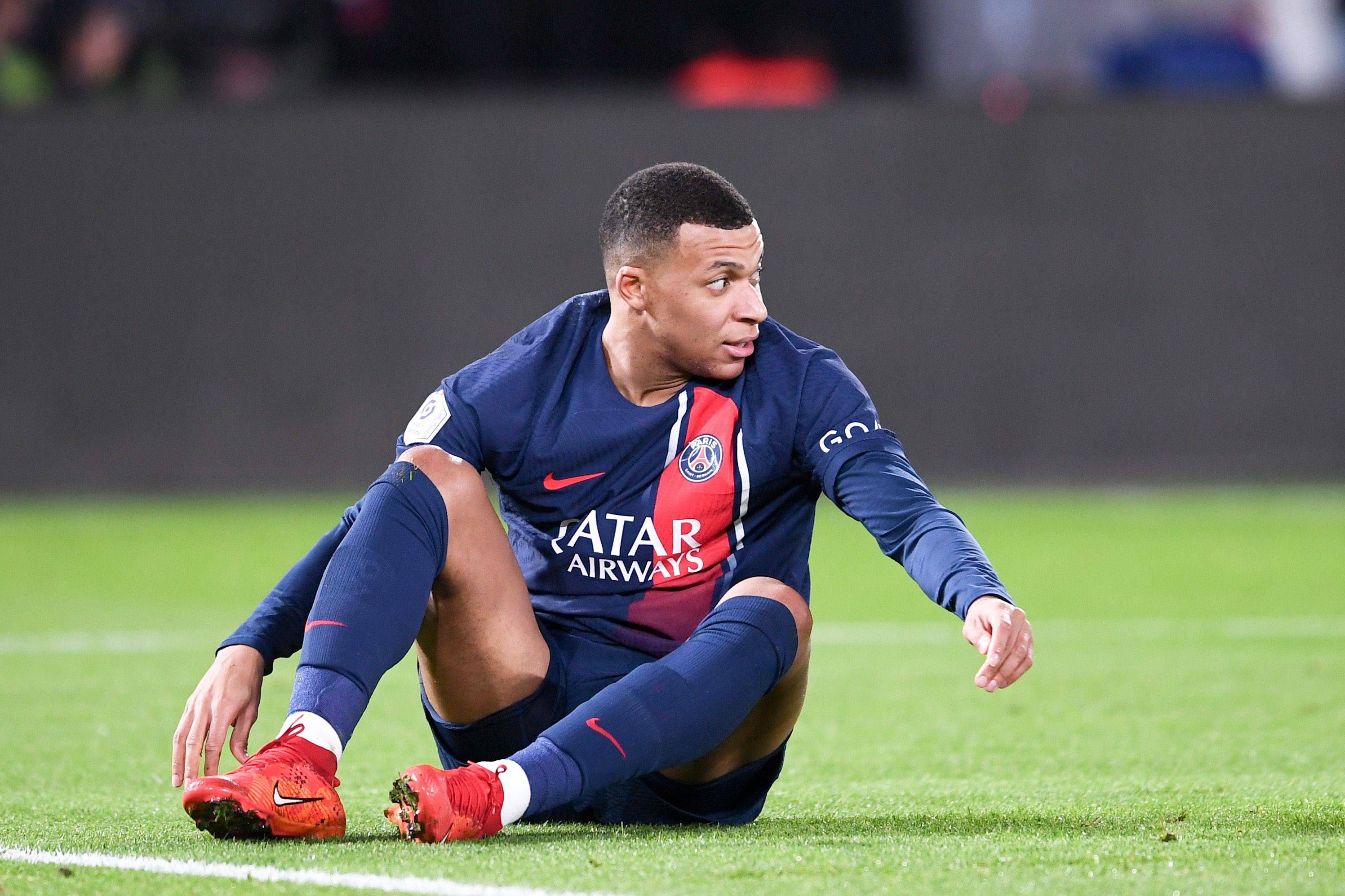 Kylian Mbappé jugando un partido con el PSG. (Fuente: Cordon Press).