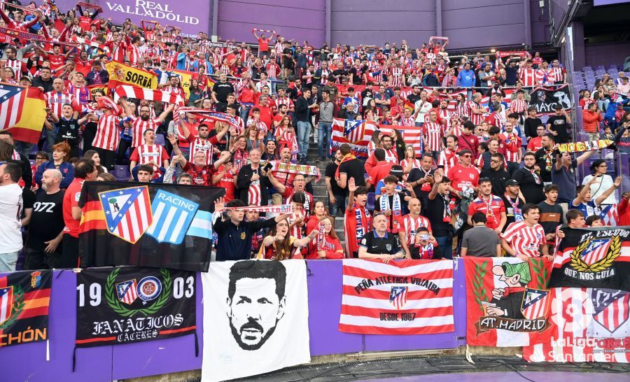  La afición del Atlético de Madrid, en Zorrilla.