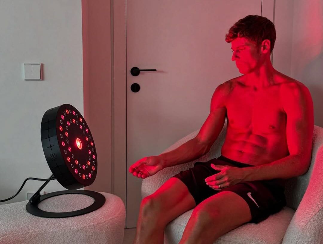  Marcos Llorente, con su lámpara de Aureo Lightstyle (Instagram)