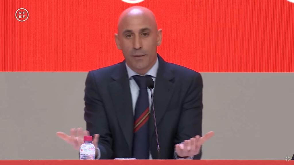 ¿Cuál es la relación de Jacinto Alonso con Luis Rubiales?