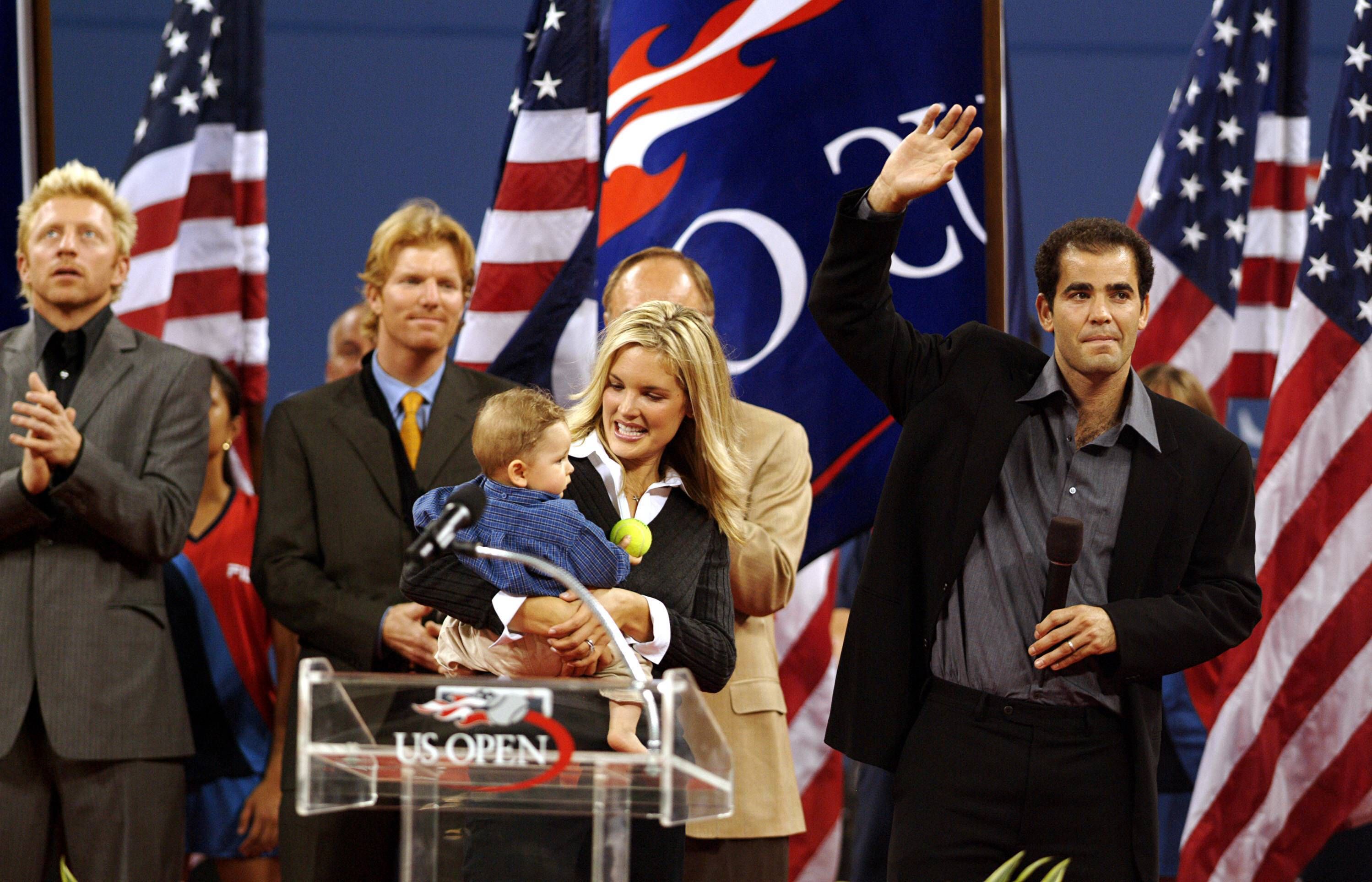  Pete Sampras y Bridgette Wilson junto a su hijo en un acto (Cordon Press)